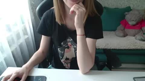 Liissax online show from May 31, 3:40 pm