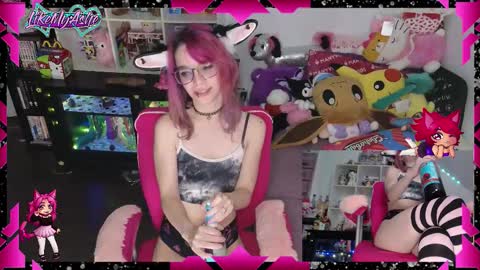 LikeMyAshe online show from November 11, 7:26 am