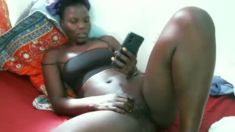 lil_donna online show from February 13, 7:45 am