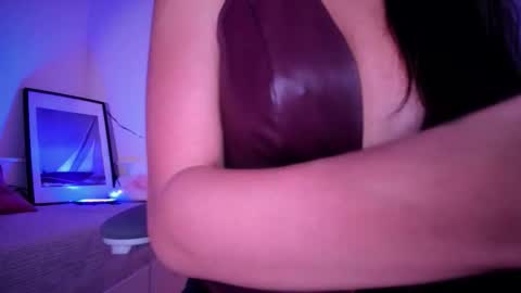 Gabriela online show from November 22, 9:50 pm