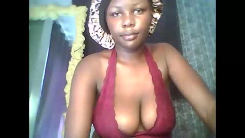 Snapshot of lil_shwaty chatting on December 8, 12:41 pm brinna online show from December 8, 12:41 pm