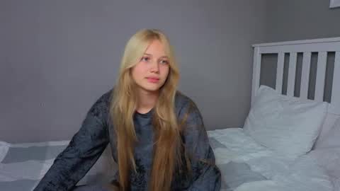 Emma online show from October 13, 9:45 am