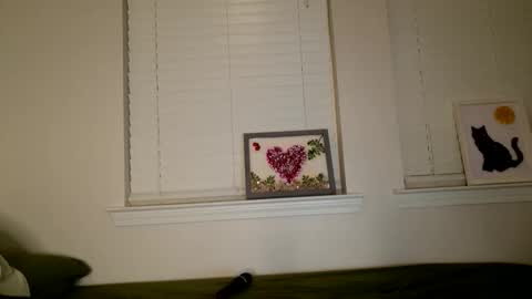 Libby online show from March 26, 2:25 am