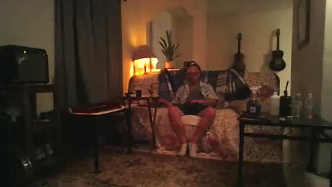 muggsy online show from March 5, 3:35 am