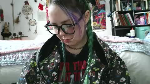 Snapshot of lilemmy1999 chatting on December 12, 5:59 pm emily ryanson online show from December 12, 5:59 pm