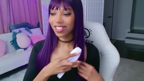 evie online show from September 9, 2:00 am