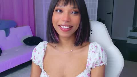 evie online show from February 6, 2:37 am