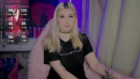 Nika and Lori online show from April 19, 4:18 pm