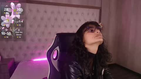 lili_clan online show from October 30, 2:40 pm