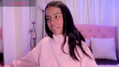 Snapshot of lili_gime chatting on October 22, 9:20 pm Lili online show from October 22, 9:20 pm