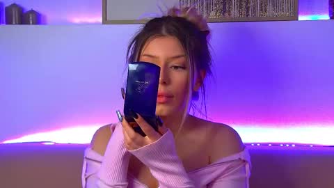 Mia online show from February 20, 4:58 pm