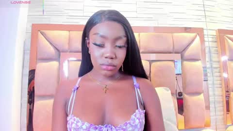 LILIAN  online show from November 14, 7:58 pm