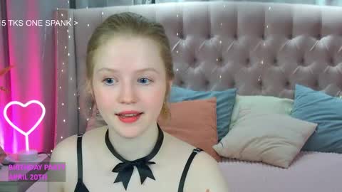 Lilian online show from April 11, 12:42 pm