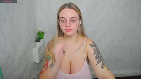 Lilia online show from July 15, 7:02 am