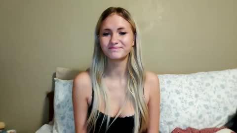 lilib2656 online show from March 20, 1:54 am