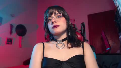 Molly online show from December 6, 1:29 am