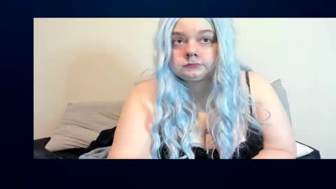 Snapshot of lilimariexx chatting on October 29, 2:49 am Lili Marie online show from October 29, 2:49 am