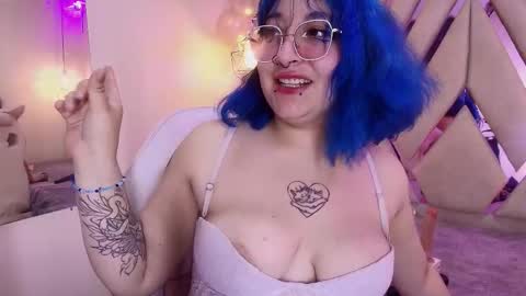   online show from October 19, 7:27 pm