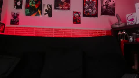 Snapshot of lilith_deveraux_ chatting on September 23, 9:35 pm MISTRESS LILITH online show from September 23, 9:35 pm