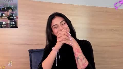 Lili petit  online show from January 15, 1:50 pm