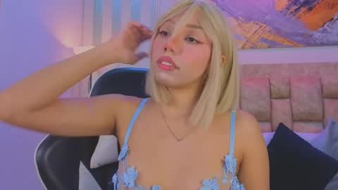 Lilith pink online show from June 5, 5:11 am