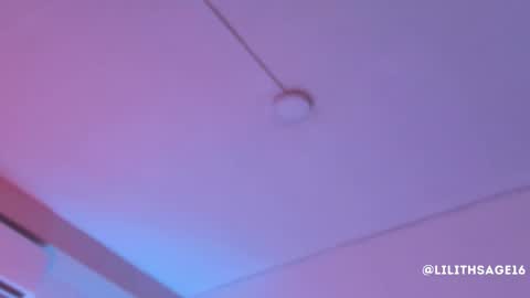 lilith_sage_ online show from November 5, 1:16 pm
