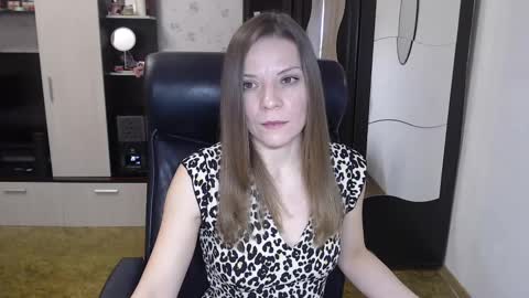 lilith small21 online show from March 12, 9:12 am