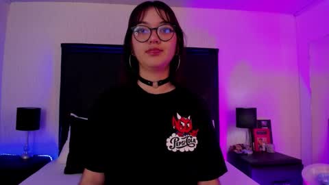 LilithBluum  online show from March 25, 11:57 am