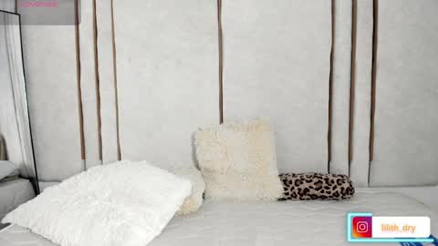 Lilith online show from April 13, 11:27 pm