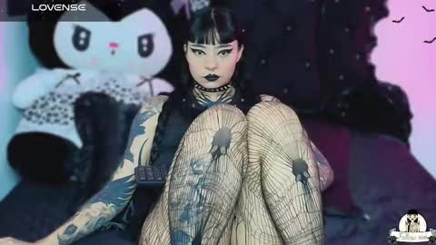   online show from January 13, 9:52 pm