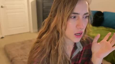 L online show from February 20, 2:18 am