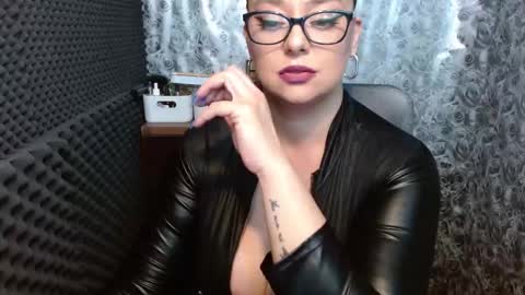 Snapshot of lilithserendipity chatting on September 26, 5:43 pm LILITHSERENDIPITY online show from September 26, 5:43 pm