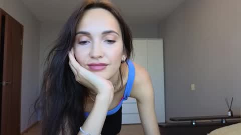 Lillian online show from September 24, 11:53 am