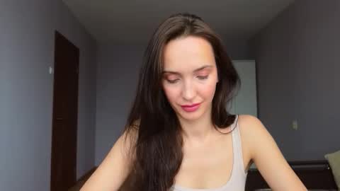 Lillian online show from February 10, 8:17 am