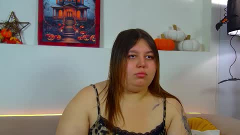 LillianHaig online show from October 24, 7:10 pm