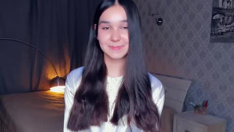 Celina Lillie online show from November 29, 9:19 pm