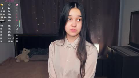 Celina Lillie online show from January 14, 8:19 am