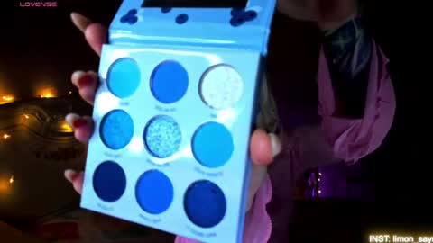 LilliMoore online show from April 2, 11:57 pm