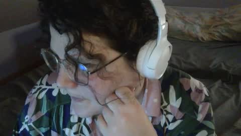 liloudouce online show from February 20, 5:36 pm