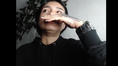 lil palacio online show from March 8, 9:24 am