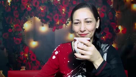 lilugrants online show from February 21, 7:21 pm