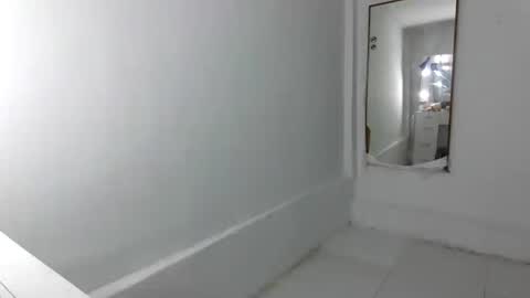 lily_anal_squirt online show from June 18, 12:56 am