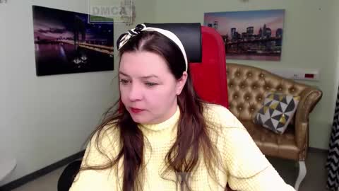 Lily online show from February 25, 6:56 am