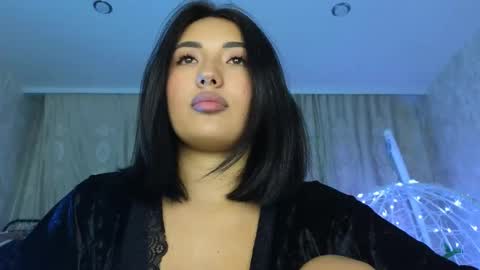 Lily online show from February 18, 3:00 pm