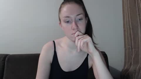 lily_love_x online show from March 8, 1:46 am