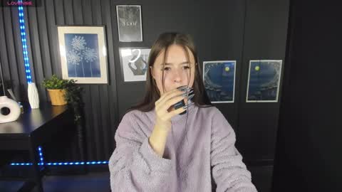 Lily online show from December 25, 2:13 pm