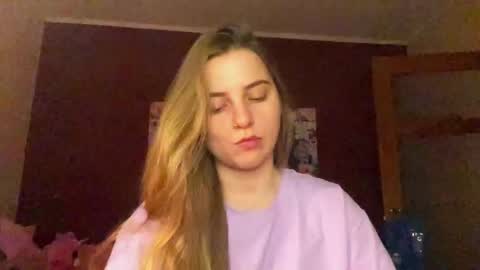 Lily online show from February 10, 1:36 pm