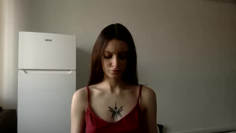 lilycandy_ online show from February 21, 9:34 am