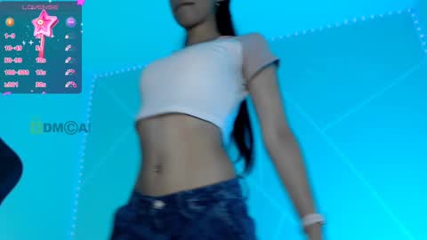 Snapshot of lilylouisee_ chatting on March 11, 1:34 pm Liliana louise online show from March 11, 1:34 pm