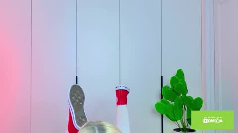 Lily online show from February 27, 3:17 am